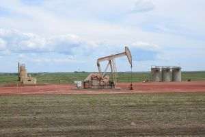 Coface: „Escaladarea conflictului din Orientul Mijlociu ar putea împinge petrolul spre 147 dolari/baril”